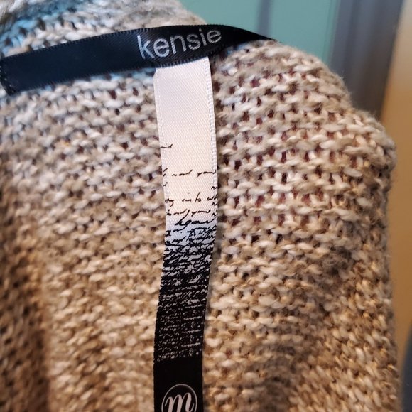 Cozy Sweater Vest - Picture 3 of 3